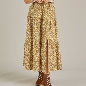 Rylee & Cru Tiered Midi Skirt in Ditsy Floral - Gold